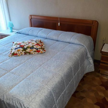 Appartamento Con Parcheggio Pubblico Sotto Casa Saint-Vincent Eksteriør bilde