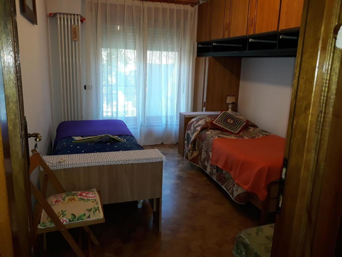 Appartamento Con Parcheggio Pubblico Sotto Casa Saint-Vincent Eksteriør bilde
